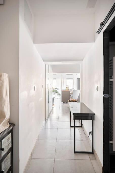 Apartment Entre Aix Et Marseille